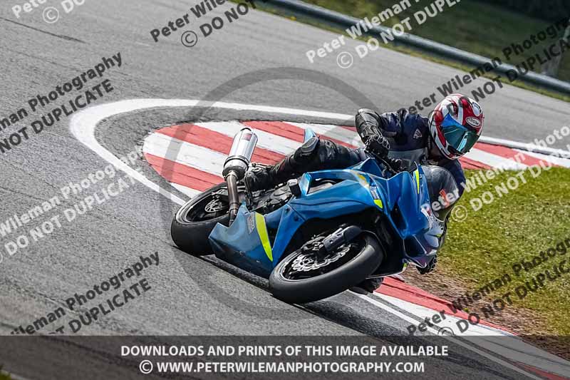 donington no limits trackday;donington park photographs;donington trackday photographs;no limits trackdays;peter wileman photography;trackday digital images;trackday photos